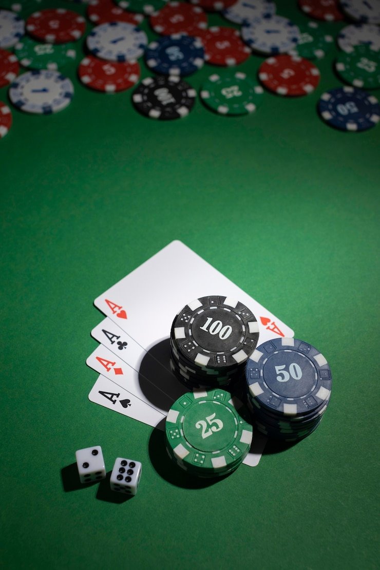 Live dealer managing Gaple chain